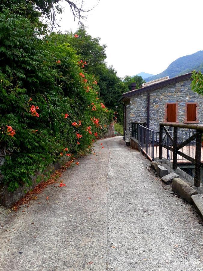 Old Village Linda - Tra Lunigiana & Cinque Terre Comano  ภายนอก รูปภาพ